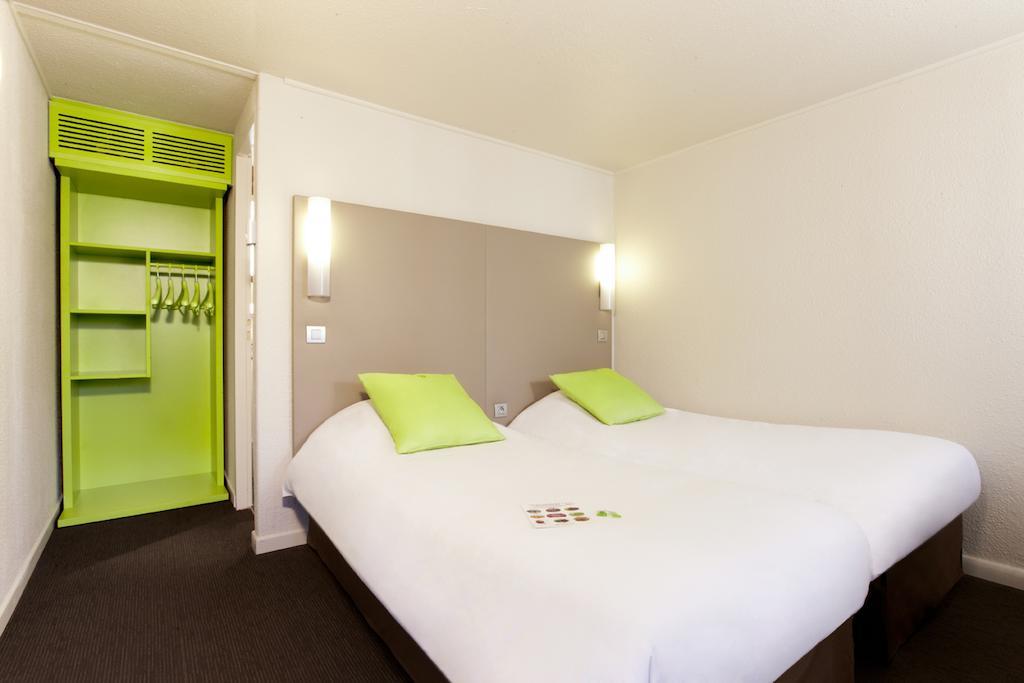 Campanile Le Mans Est Hotel Exterior photo